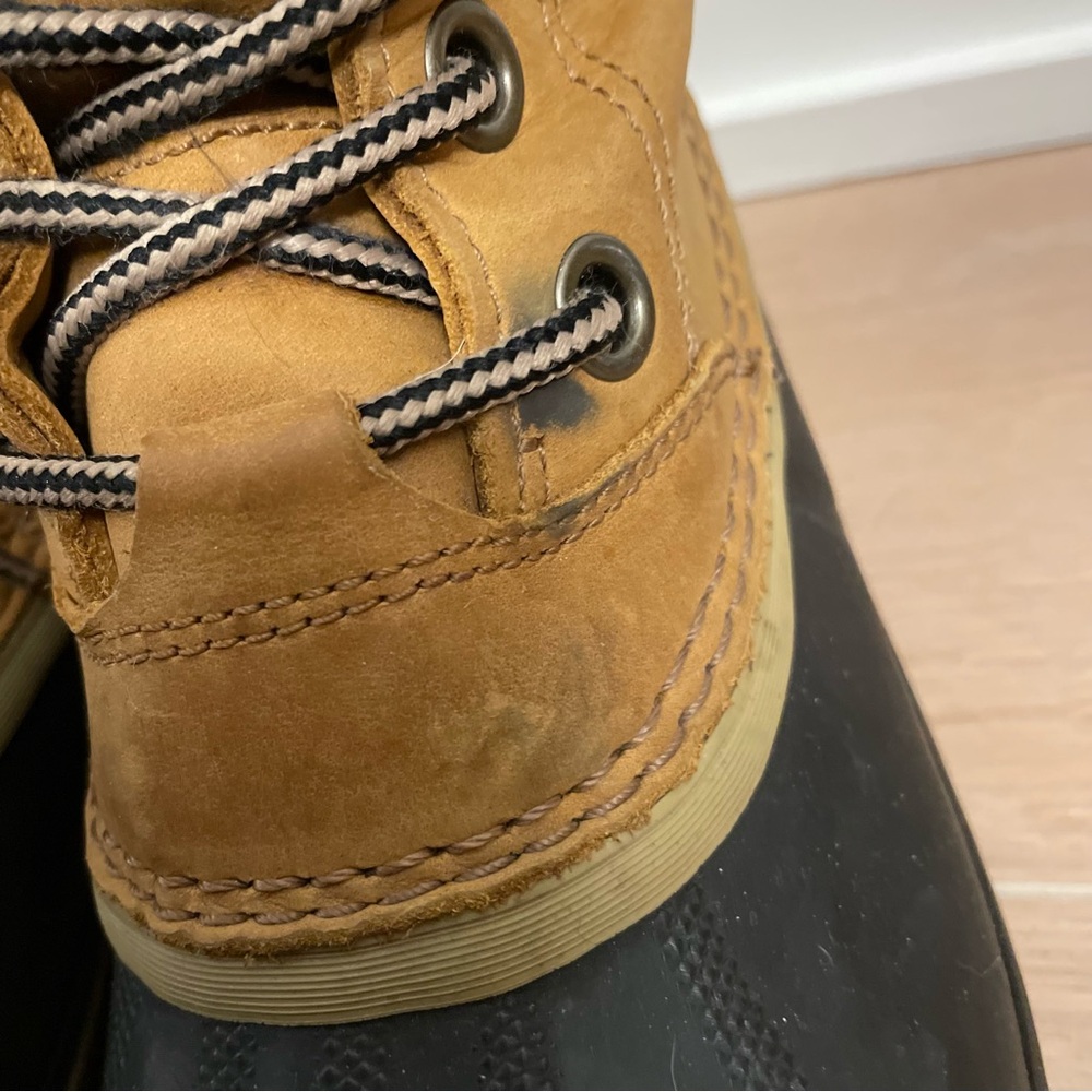 🎊HOST PICK🎊 SOREL Tan and Black Winter Boots - Picture 6 of 9
